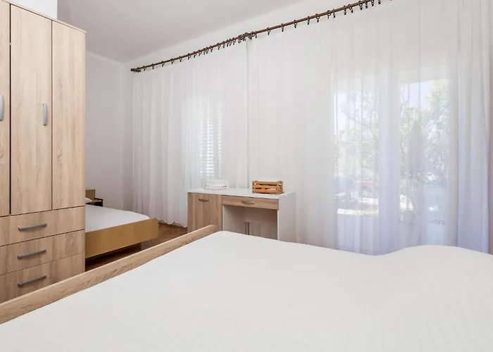 Barbat, Rab 1 * Barbat na Rabu