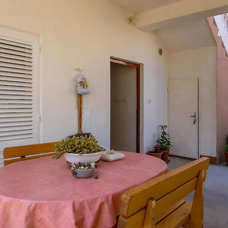 Barbat, Rab 1 Appartamento *