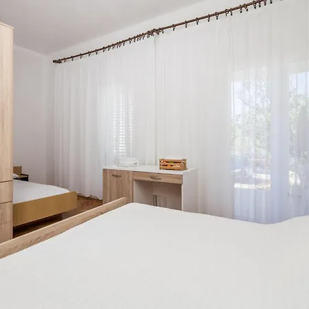 Barbat, Rab 1 * Barbat na Rabu