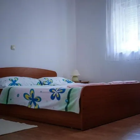 Barbat, Rab 1 Appartamento